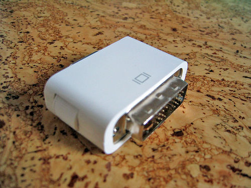 Apple DVI/VGA Adapter